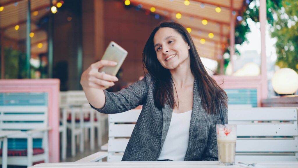 candid influencer aesthetic