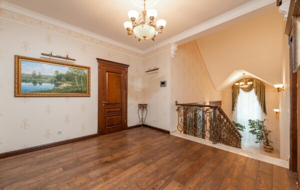 Love Luxury: Your Guide to Lavish Living in 2026