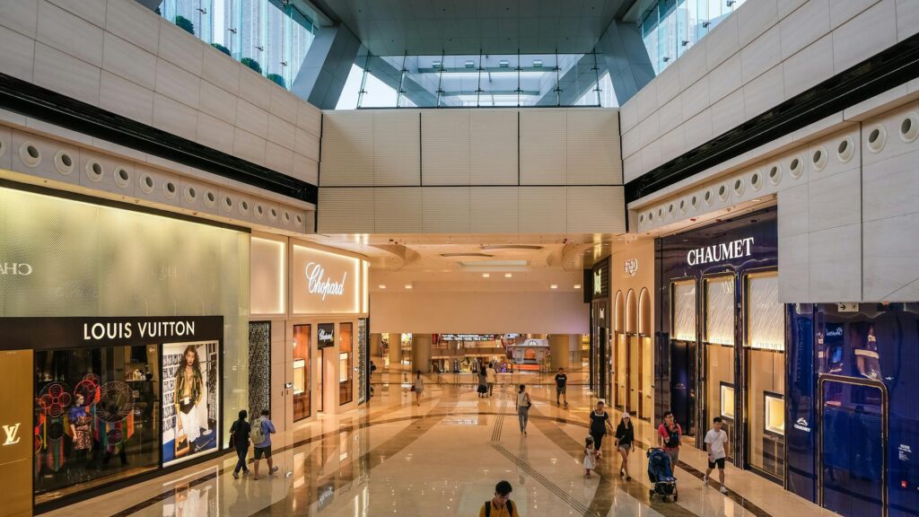 luxury e-commerce finance