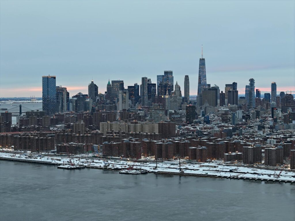 NYC skyline communication